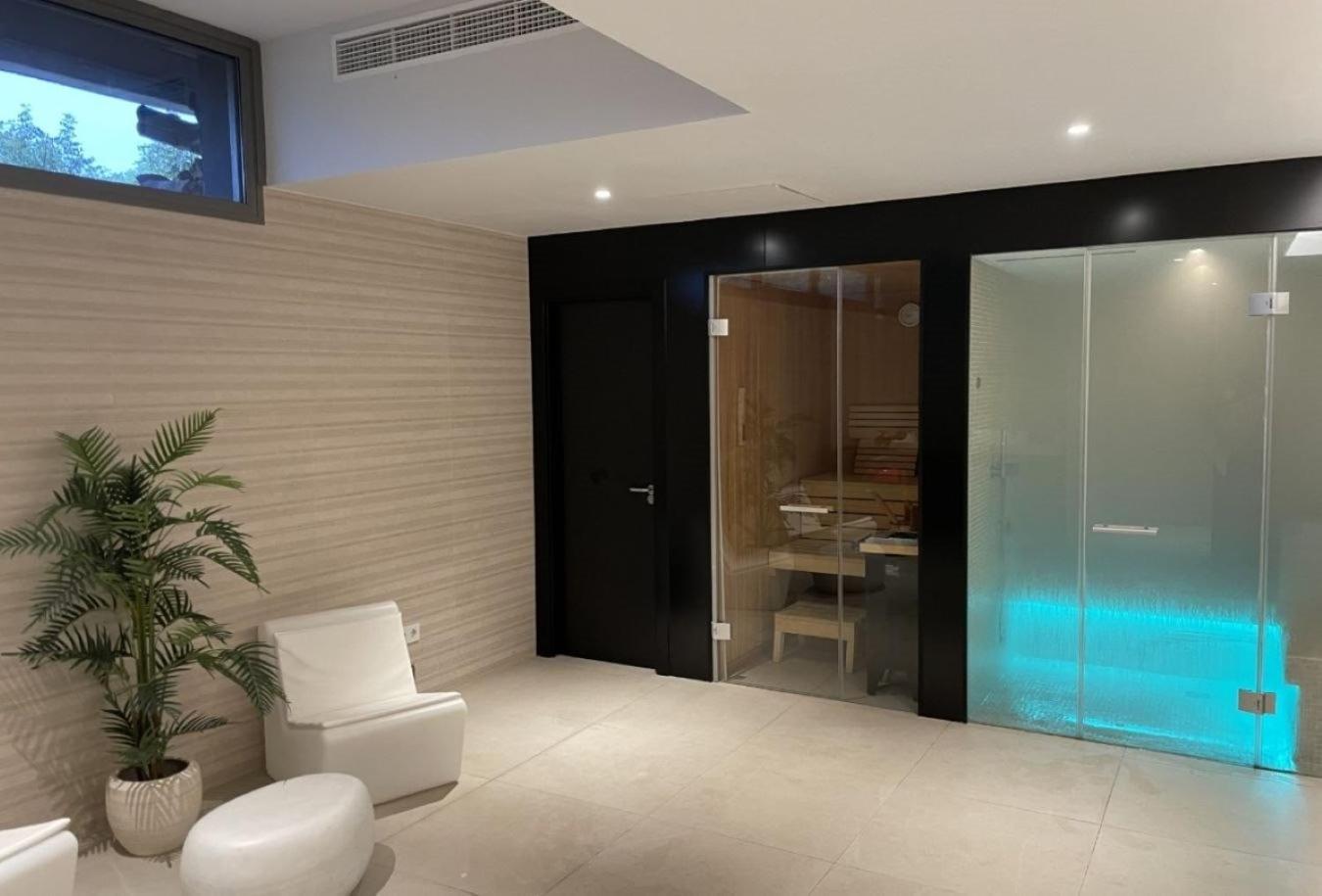 Vivi Homes - Elies House Pool, Gym, Spa & Sea View El Faro Экстерьер фото